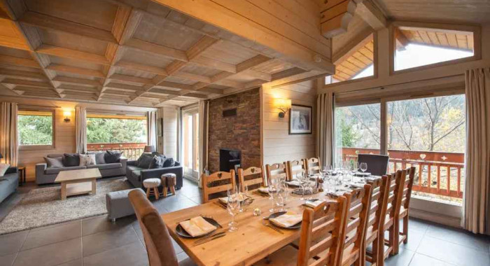 Chalet Le Cedre Blanc, Meribel ski chalet, image 3
